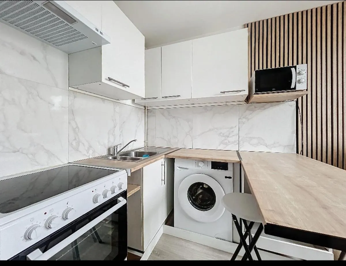 Apartment T2 Ideal Pour Concerts, Matchs & Salons A Lyon ! Decines-Charpieu