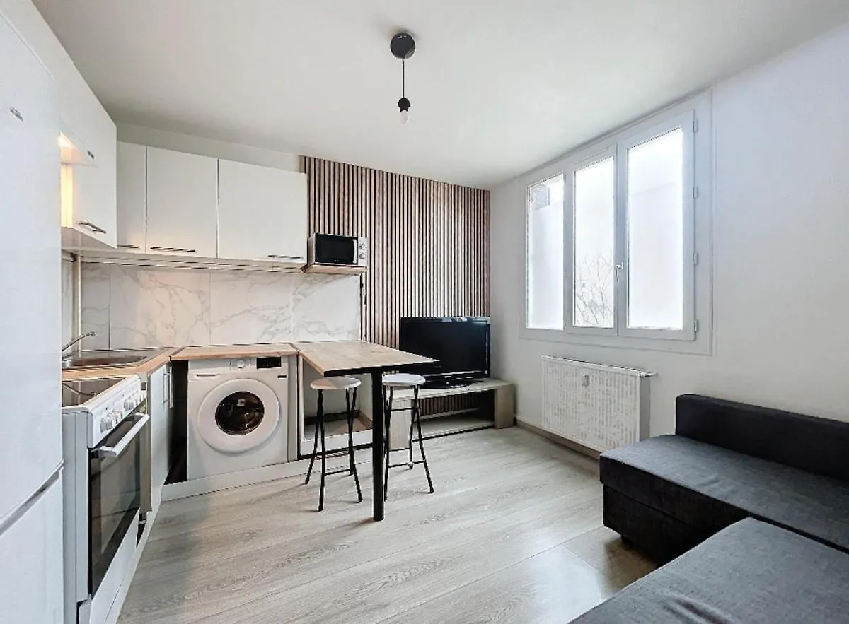 T2 Ideal Pour Concerts, Matchs & Salons A Lyon ! Decines-Charpieu